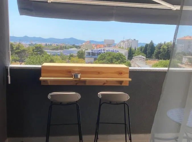 アパート Dragica ザダル